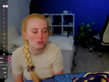 super_peach_stream