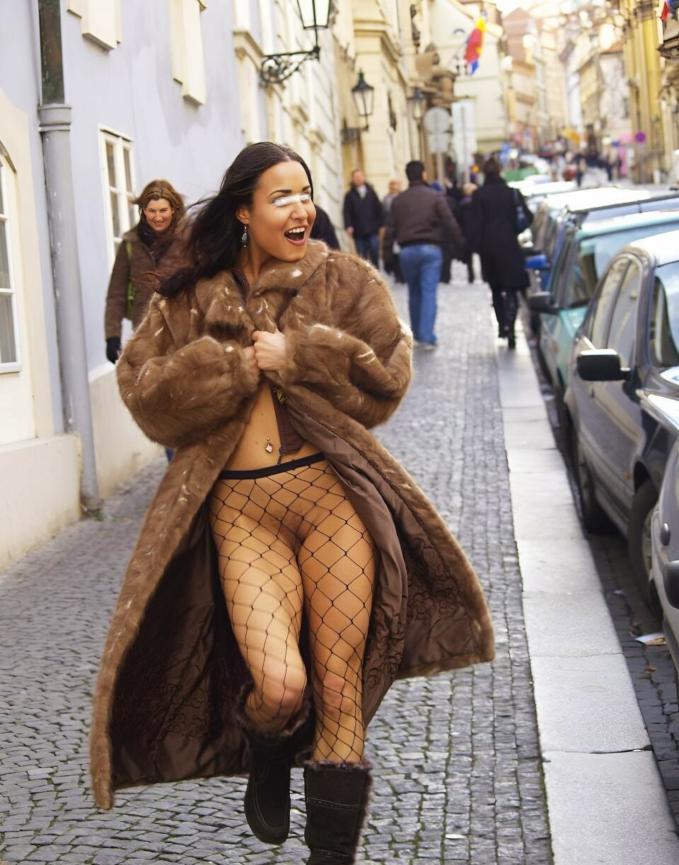 Thays public flashing exhibitionist sexy wife — 16
